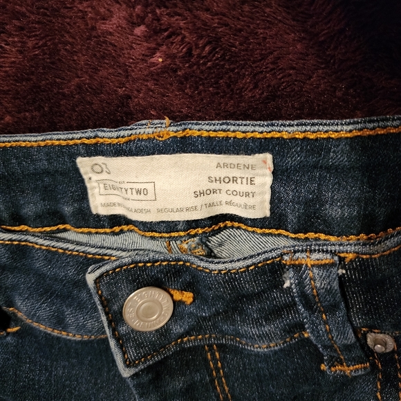 ARDENE SHORTS - Picture 3 of 3